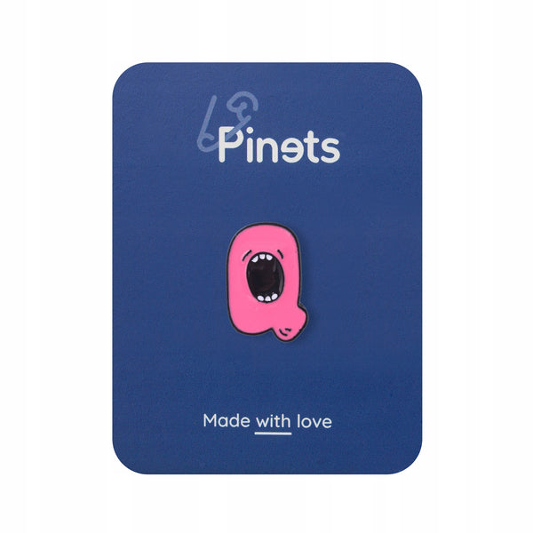 Letter Q with an open mouth - pink enamel pin